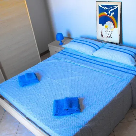 Blu *